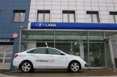 АвтоВАЗ почти вдвое увеличил выпуск Lada Vesta из-за высокого спроса