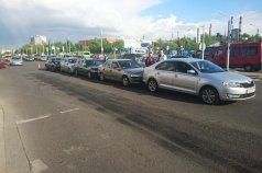В Минске "сильно спешивший" водитель собрал "паровоз" из пяти автомобилей