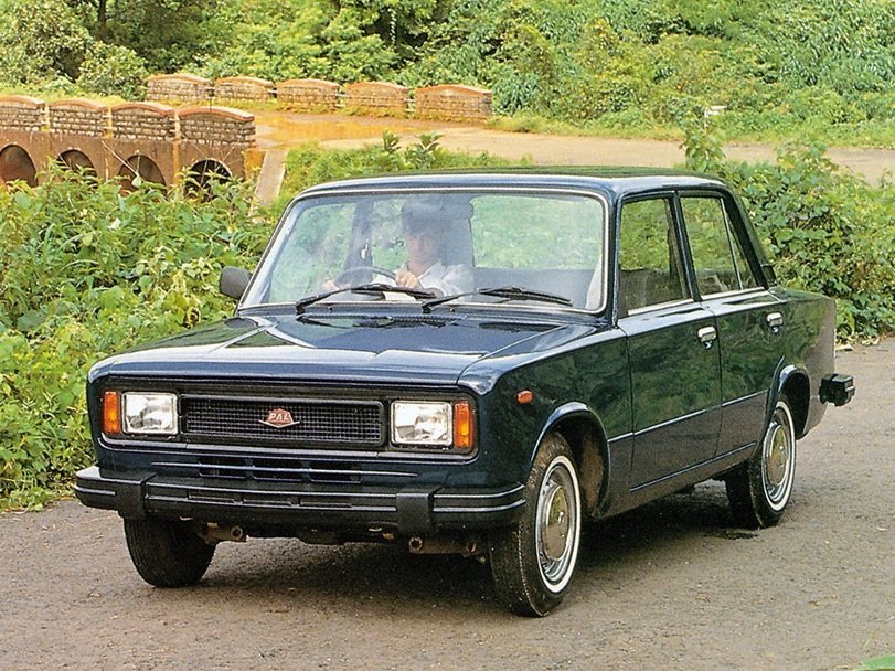 Premier 118NE I, седан