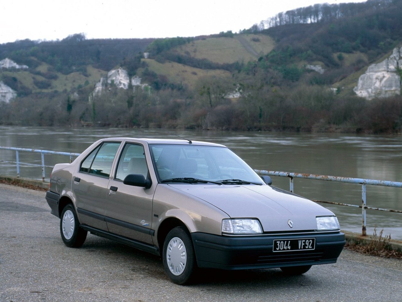 Renault 19 I, седан