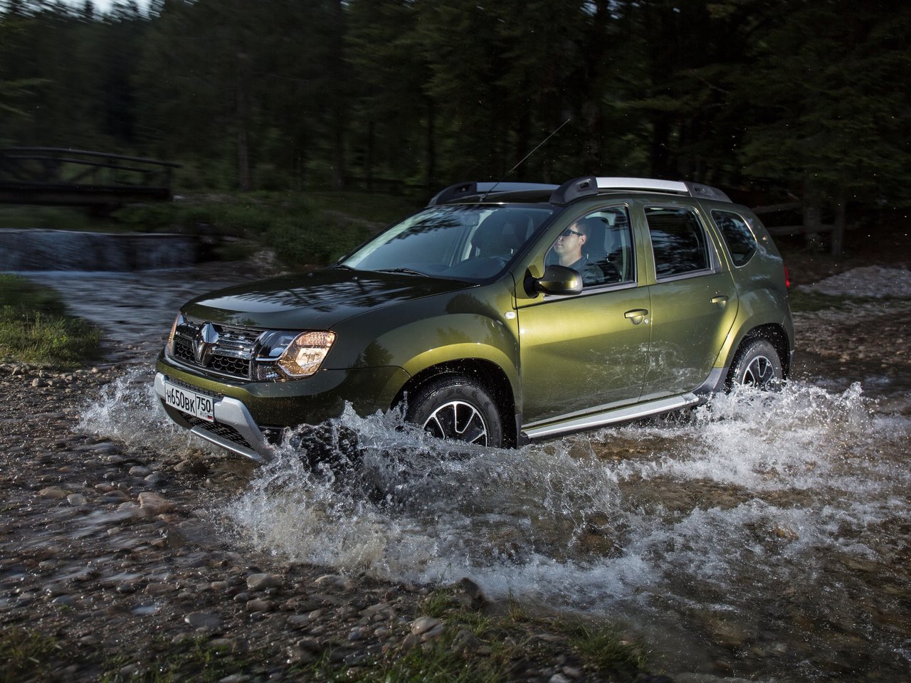 Renault Duster I Рестайлинг, внедорожник 5 дв.