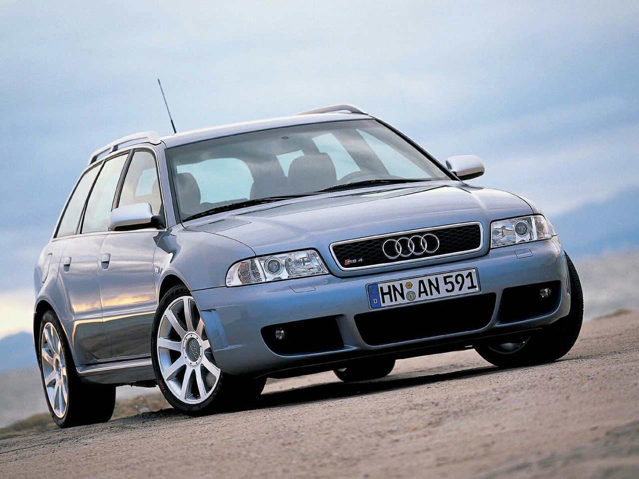 Audi RS 4 I (B5), универсал 5 дв.