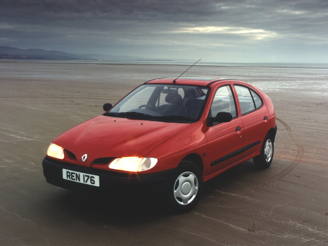 Renault Megane I, хэтчбек 5 дв.