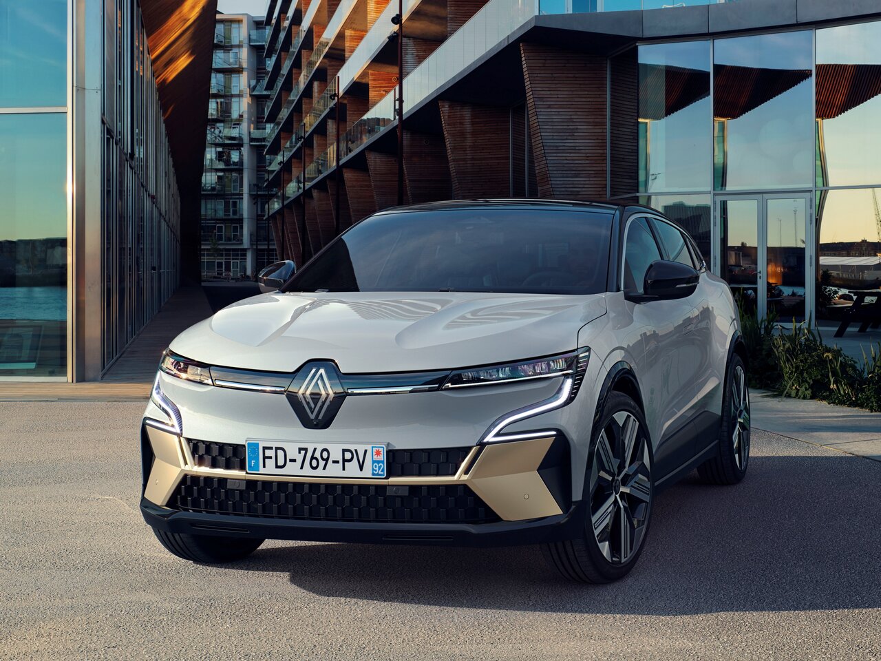 Renault Megane E-Tech I, внедорожник 5 дв.