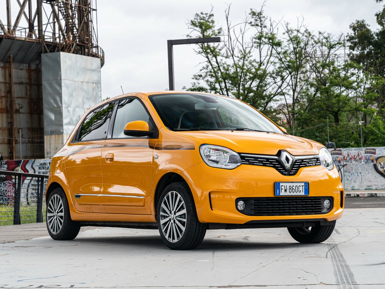 Renault Twingo III Рестайлинг, хэтчбек 5 дв.
