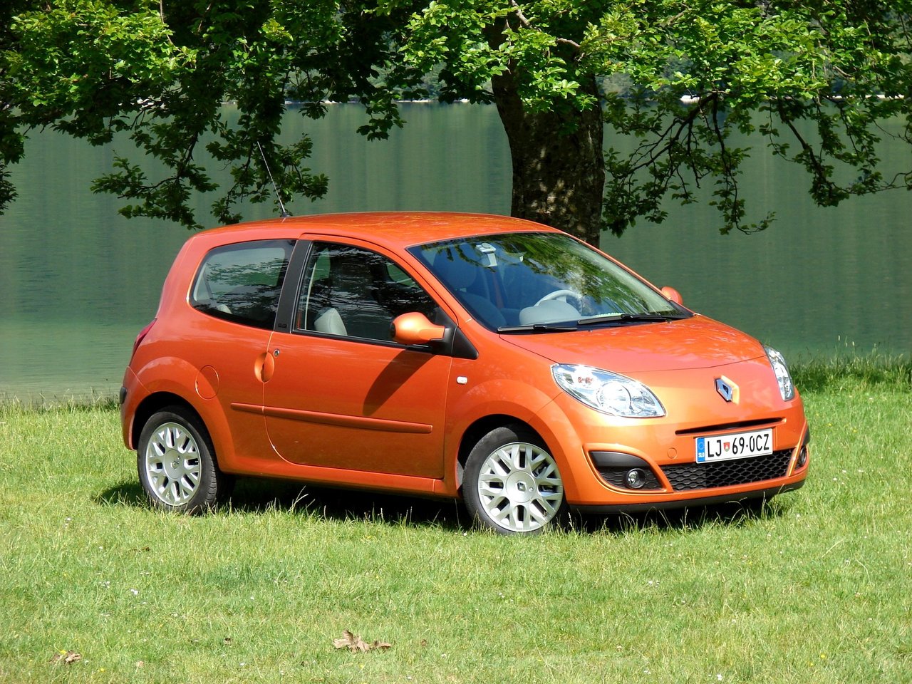 Renault Twingo II, хэтчбек 3 дв.