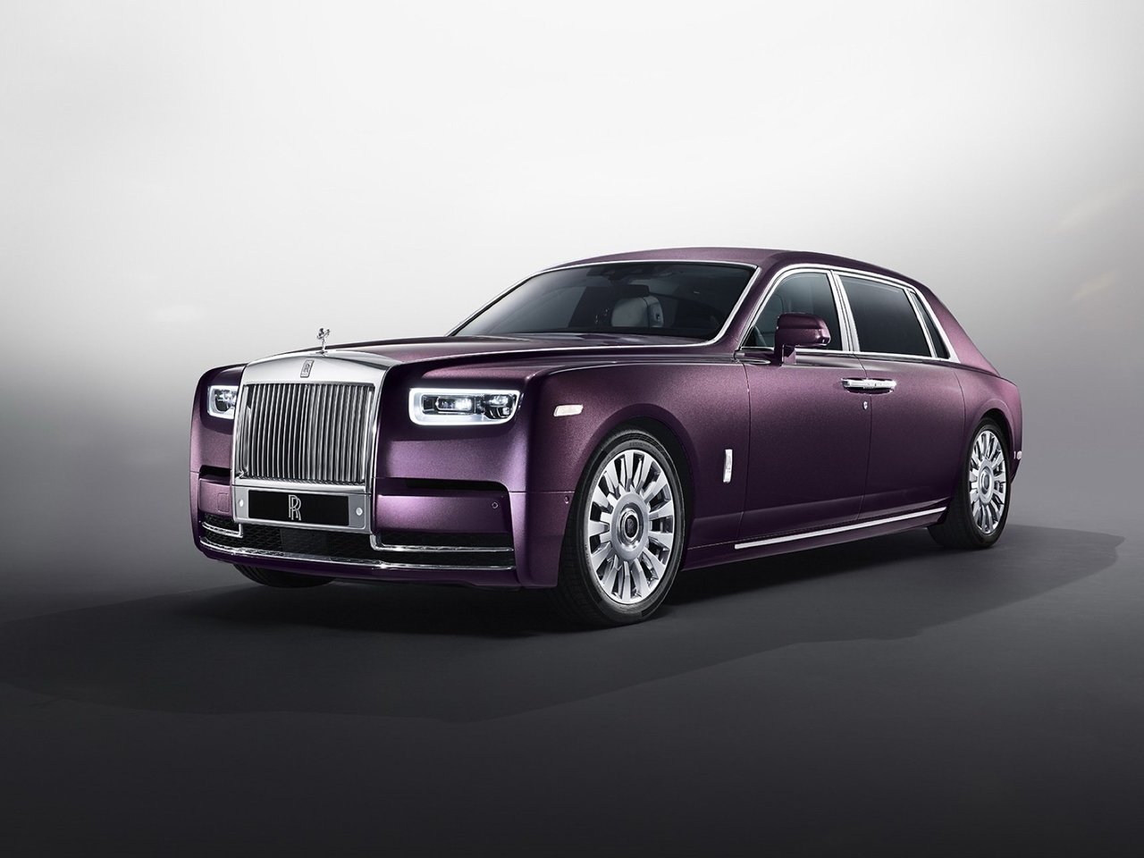 Rolls-Royce Phantom VIII, седан