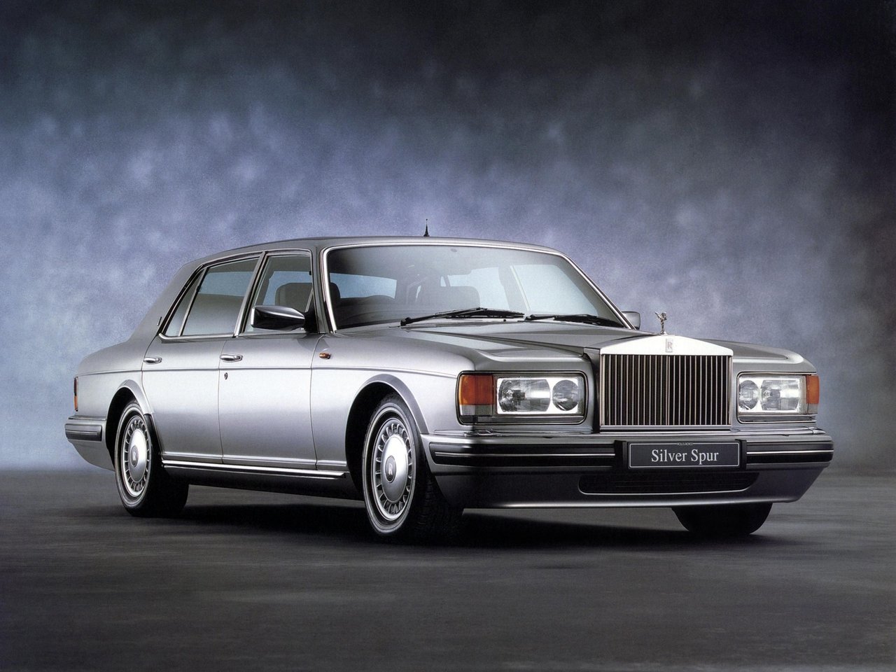 Rolls-Royce Silver Spur Mark IV, седан