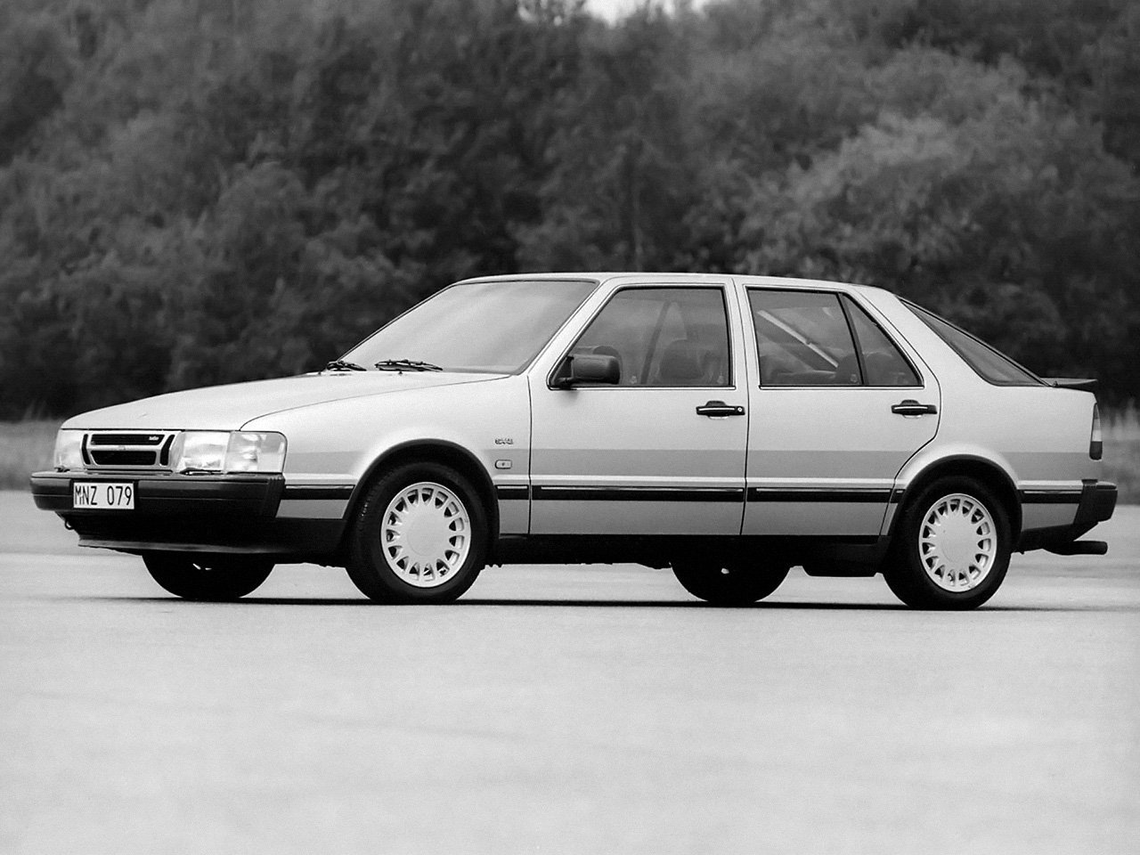 Saab 9000 I, лифтбек