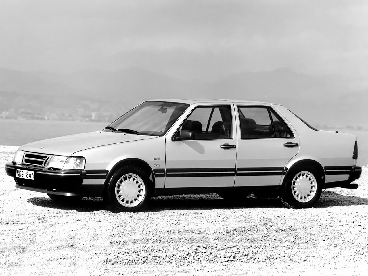 Saab 9000 I, седан