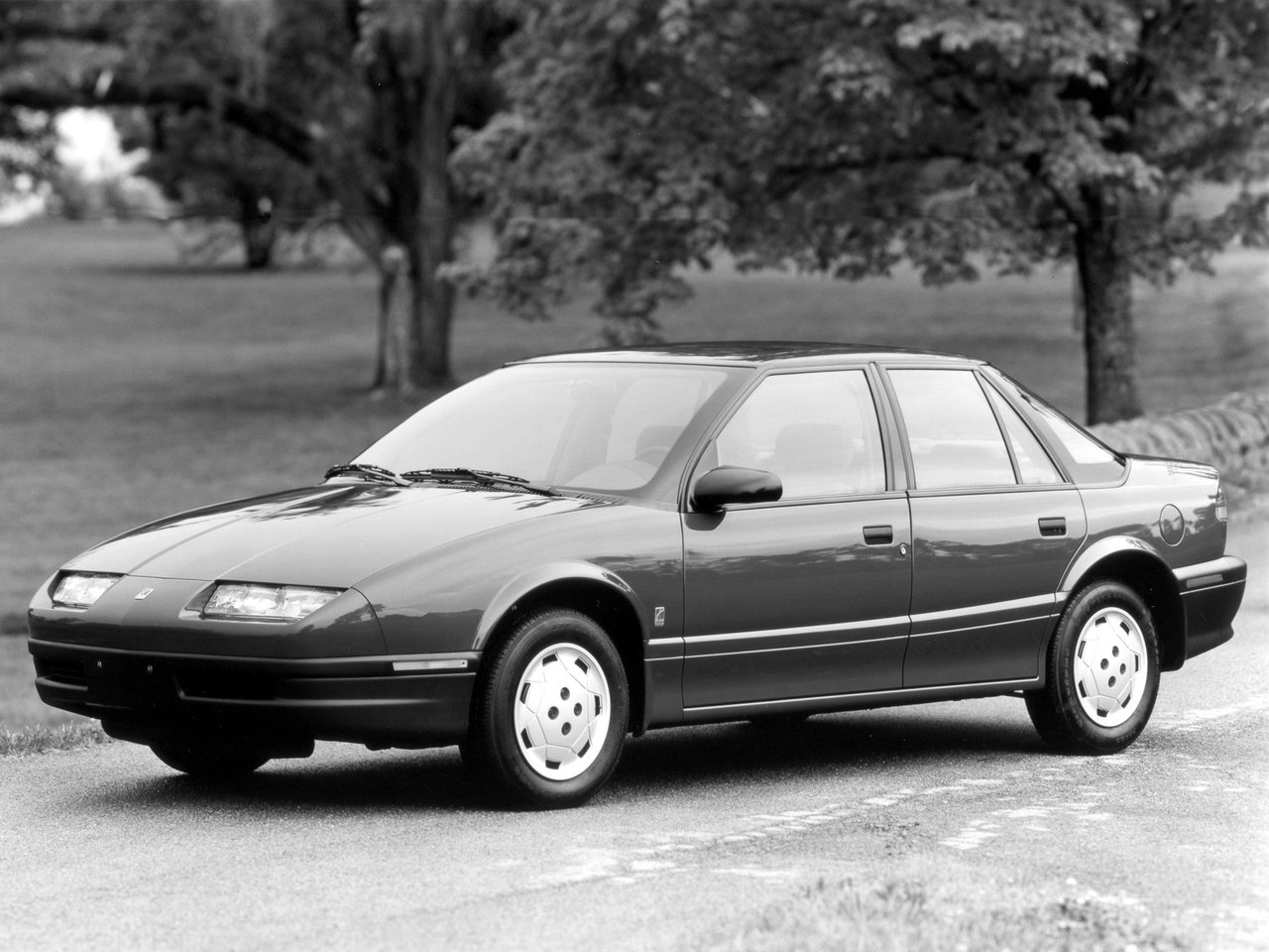 Saturn SL I, седан