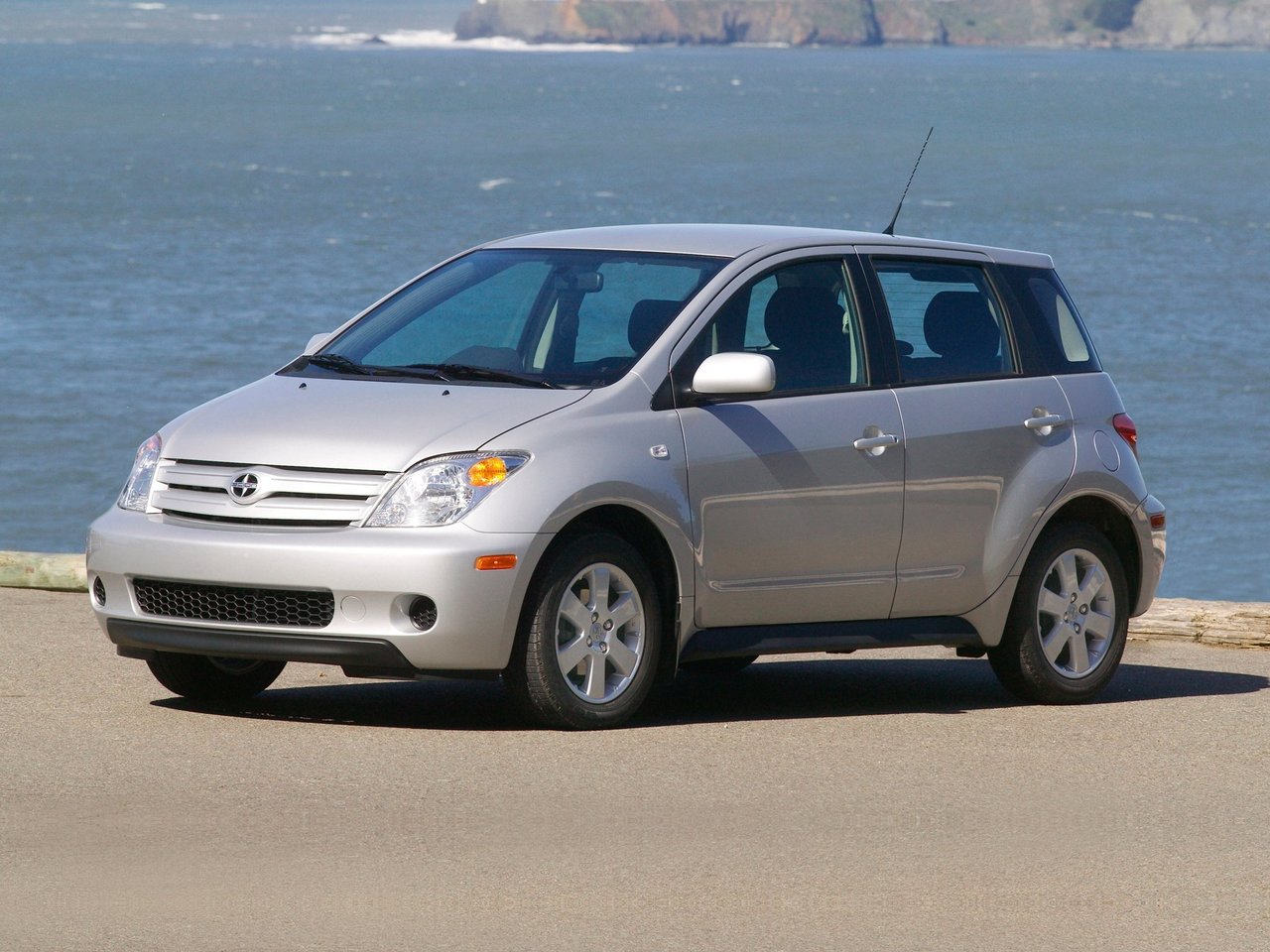 Scion xA I, хэтчбек 5 дв.
