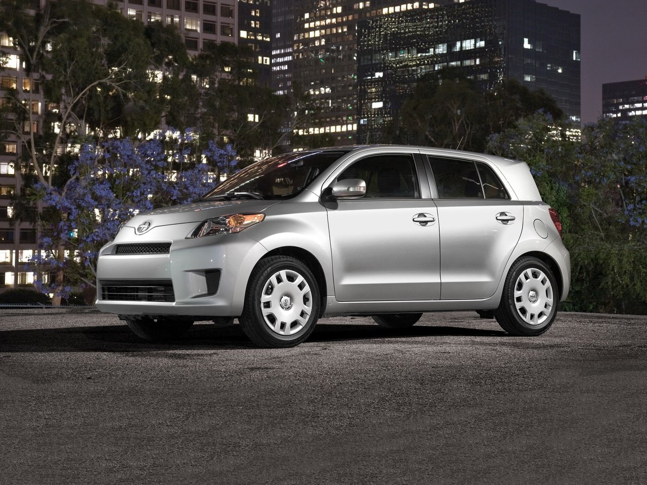 Scion xD I, хэтчбек 5 дв.