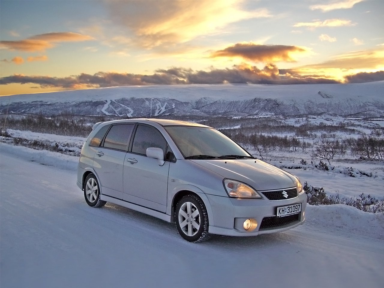 Suzuki Liana I Рестайлинг, универсал 5 дв.