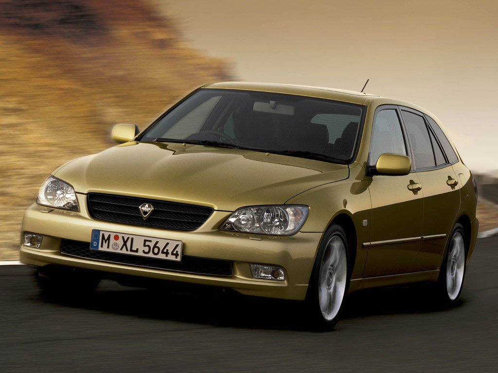 Toyota Altezza I, универсал 5 дв.