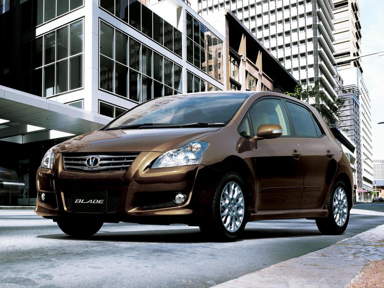 Toyota Blade I (E150), хэтчбек 5 дв.