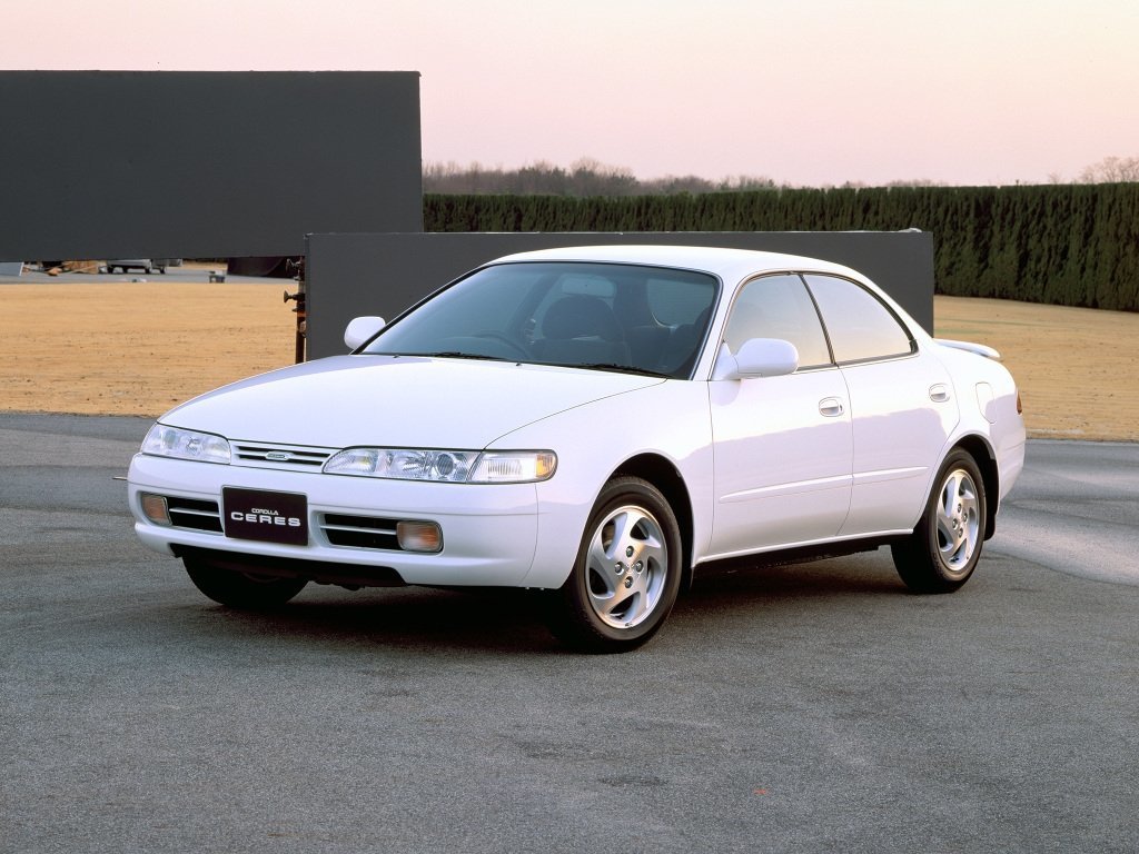 Toyota Corolla VII (E100), седан-хардтоп