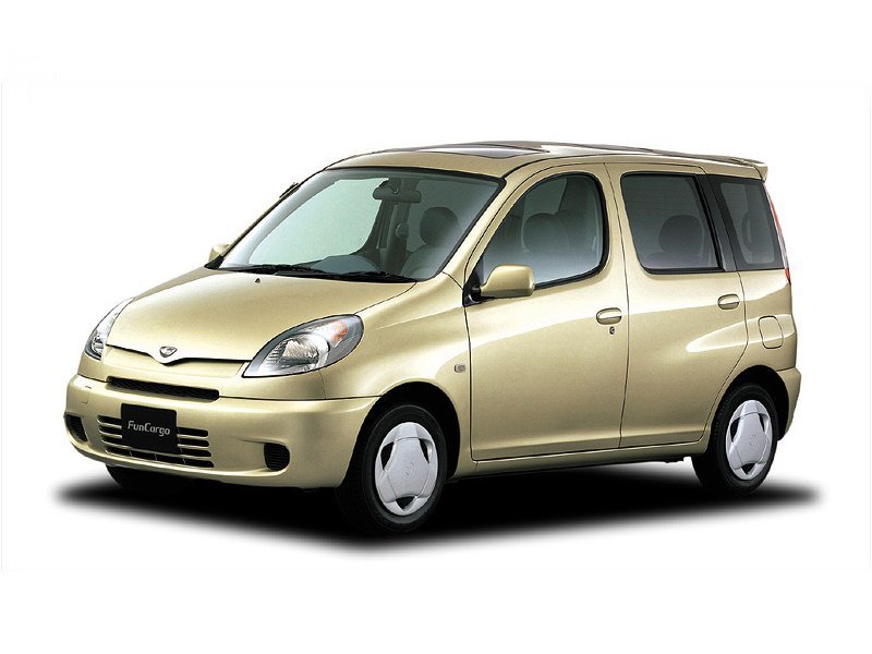 Toyota FunCargo I, компактвэн