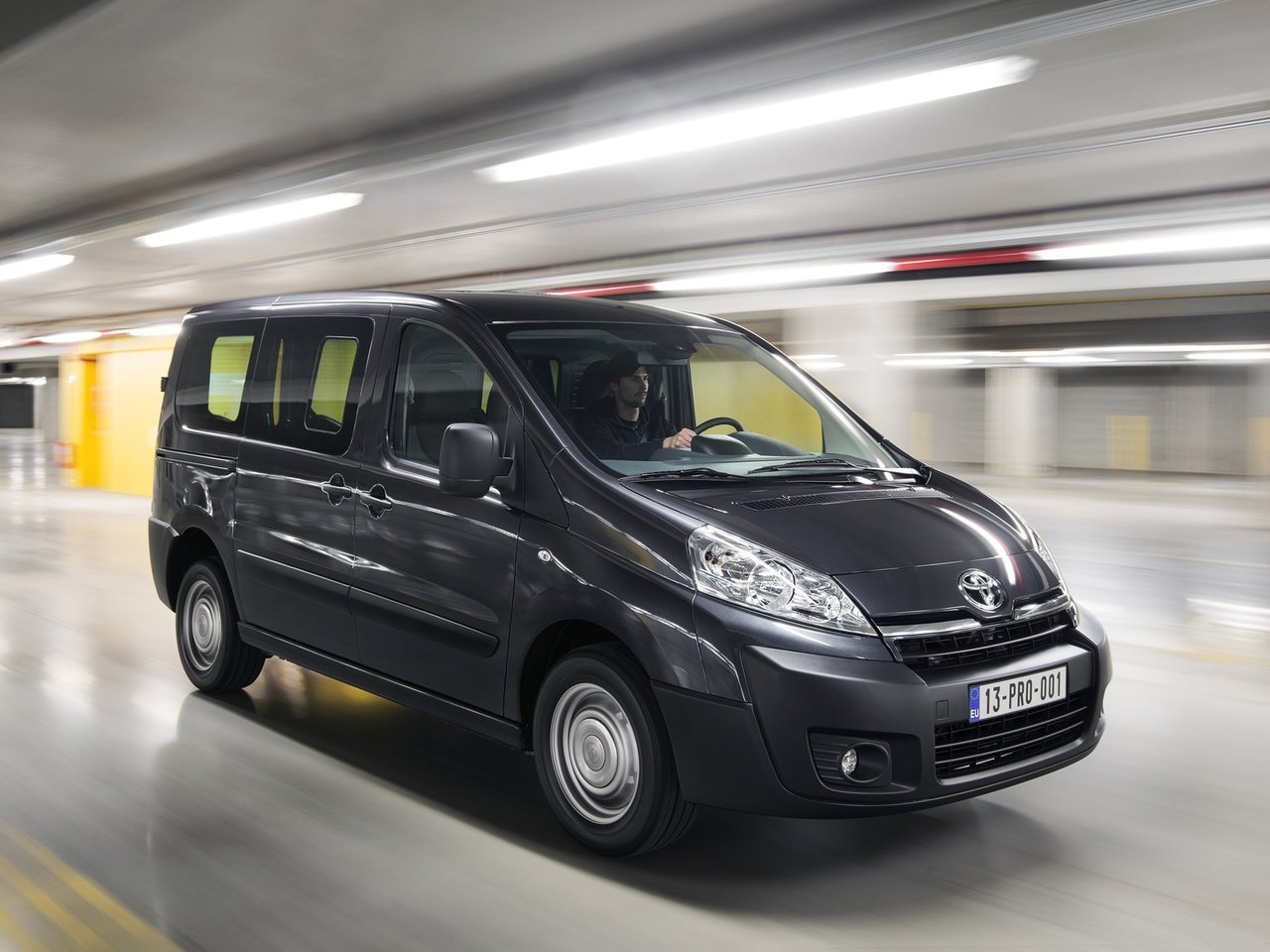 Toyota ProAce I, минивэн