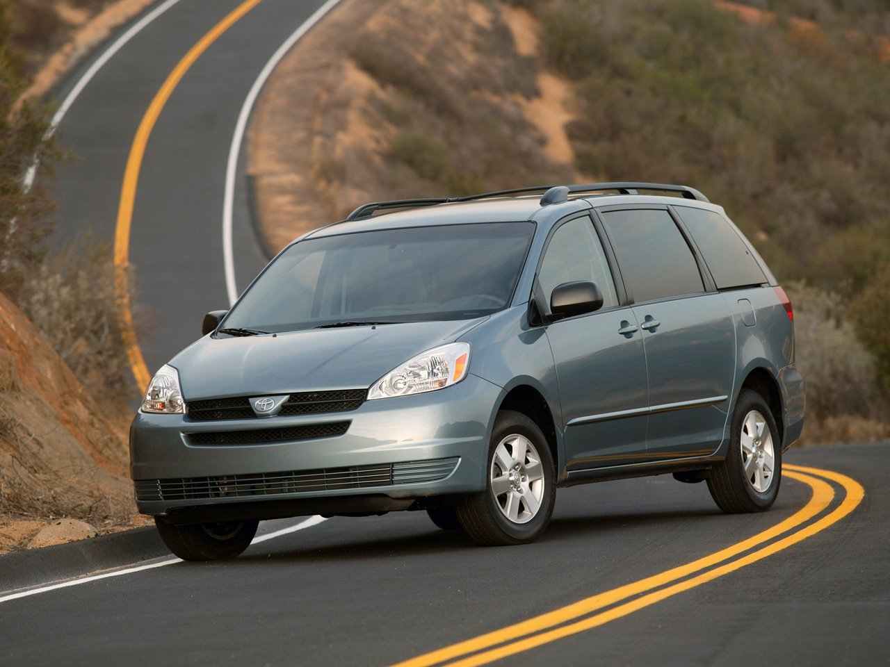 Toyota Sienna II, минивэн