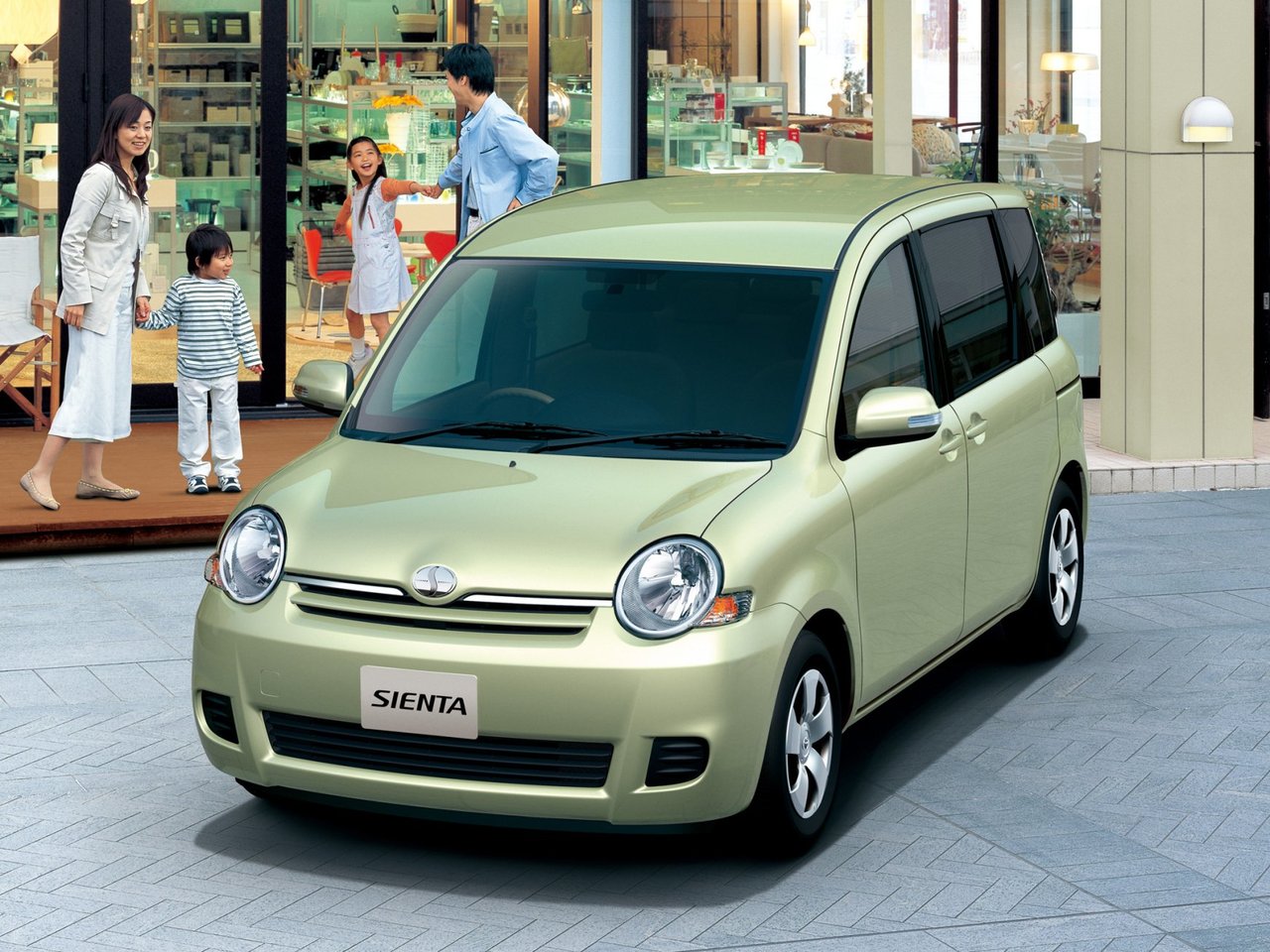 Toyota Sienta I Рестайлинг 1, компактвэн