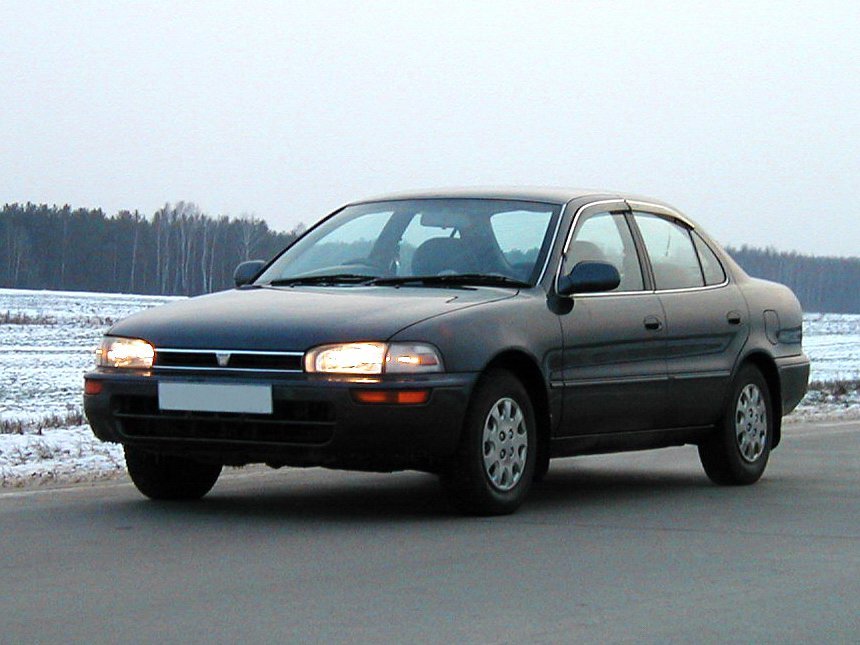 Toyota Sprinter VII (E100), седан