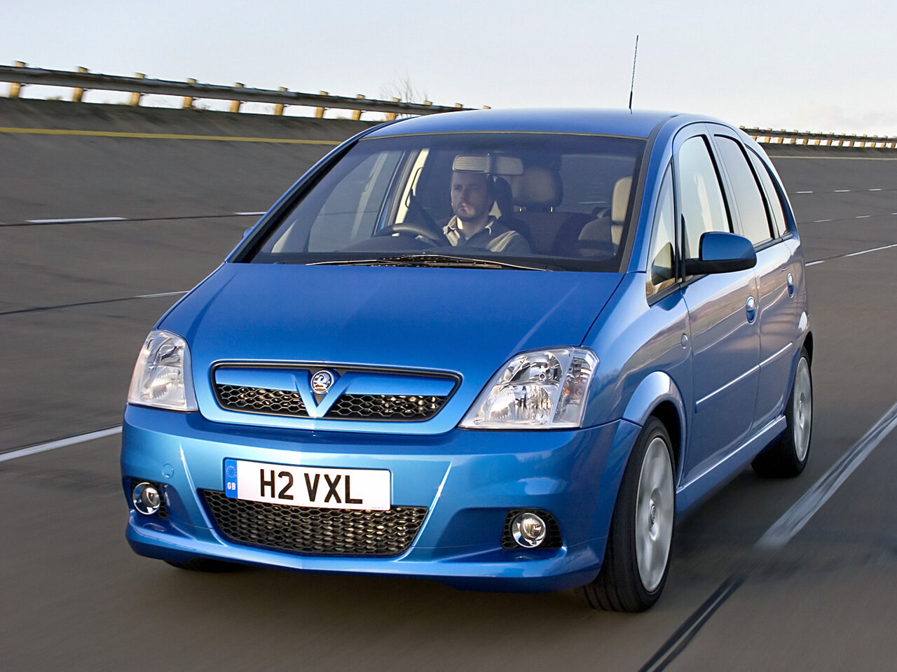 Vauxhall Meriva A, компактвэн