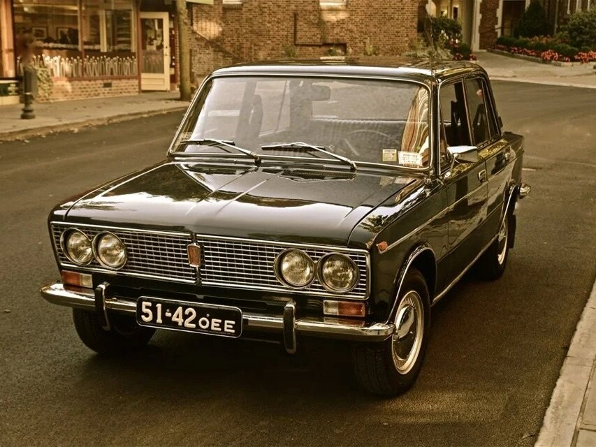 Lada (ВАЗ) 2103 I, седан