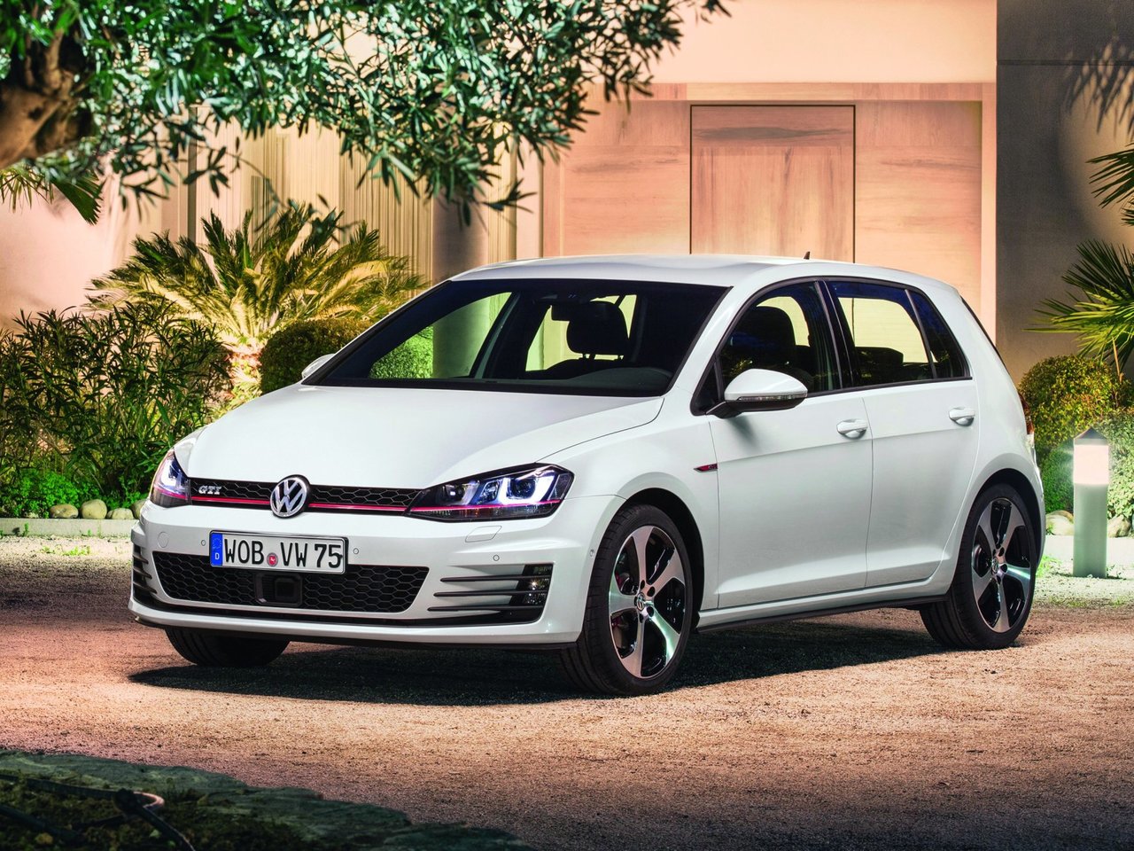 Фото автомобиля