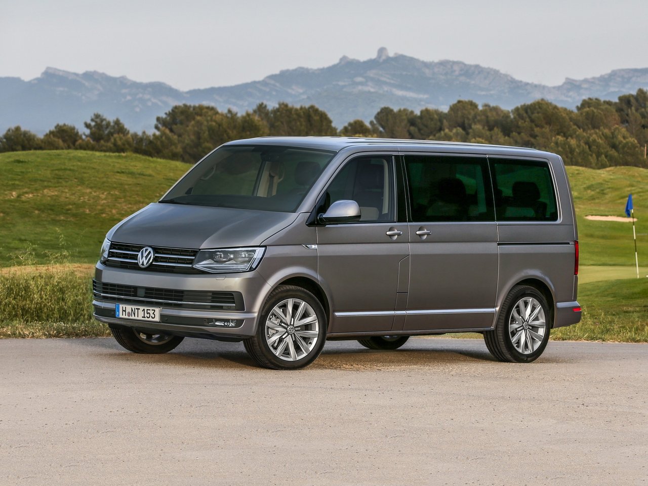 Volkswagen Multivan T6, минивэн