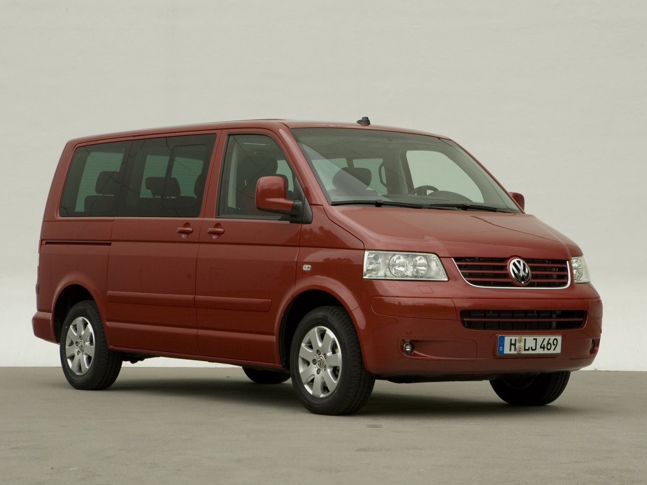 Volkswagen Multivan T5, минивэн