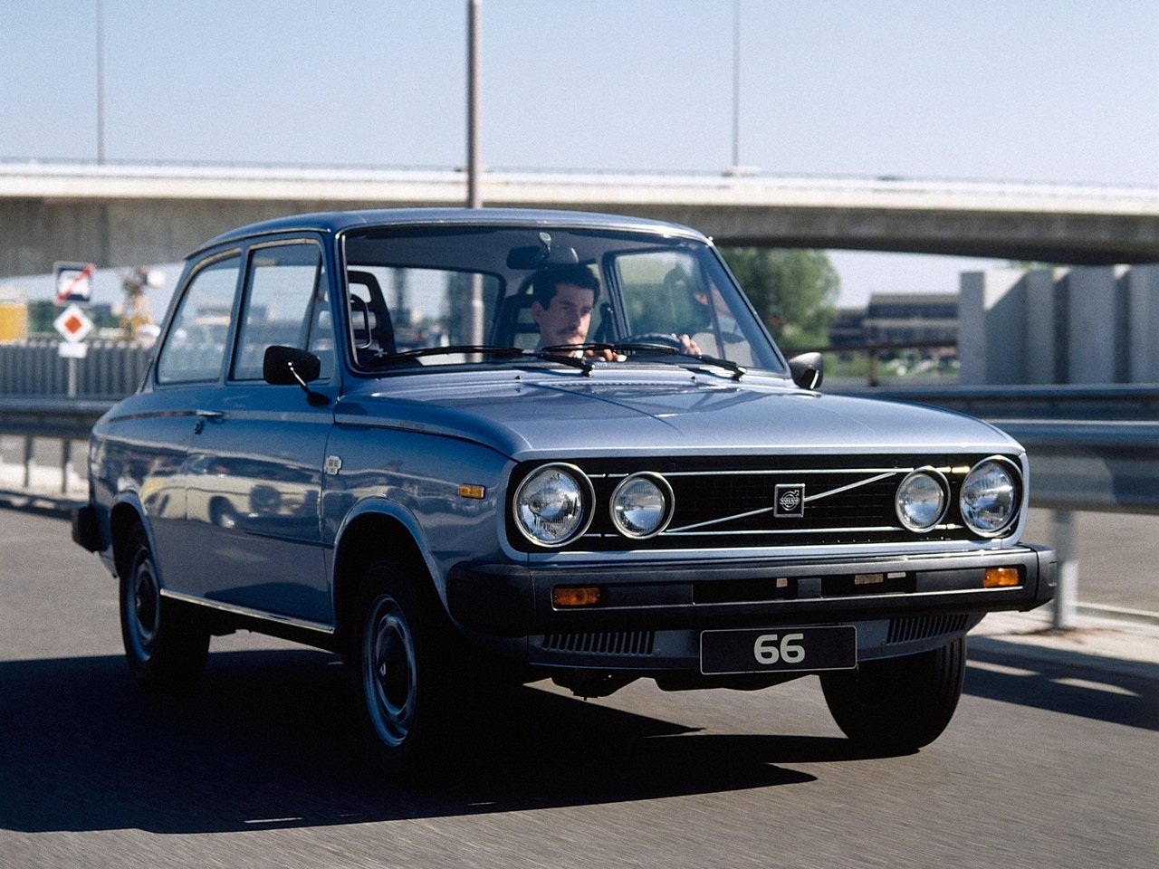 Volvo 66 I, седан