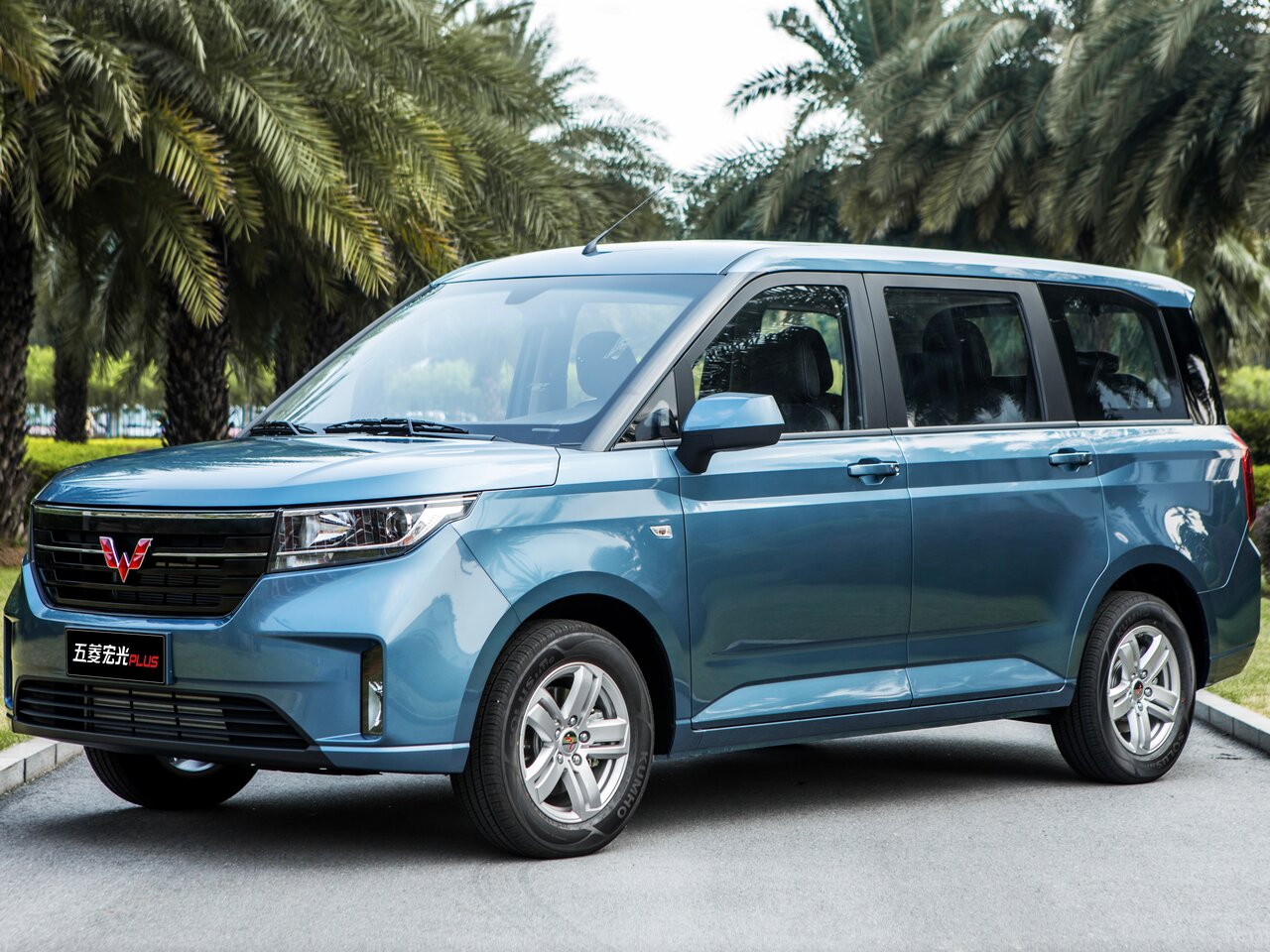 Wuling Hongguang Plus I, компактвэн