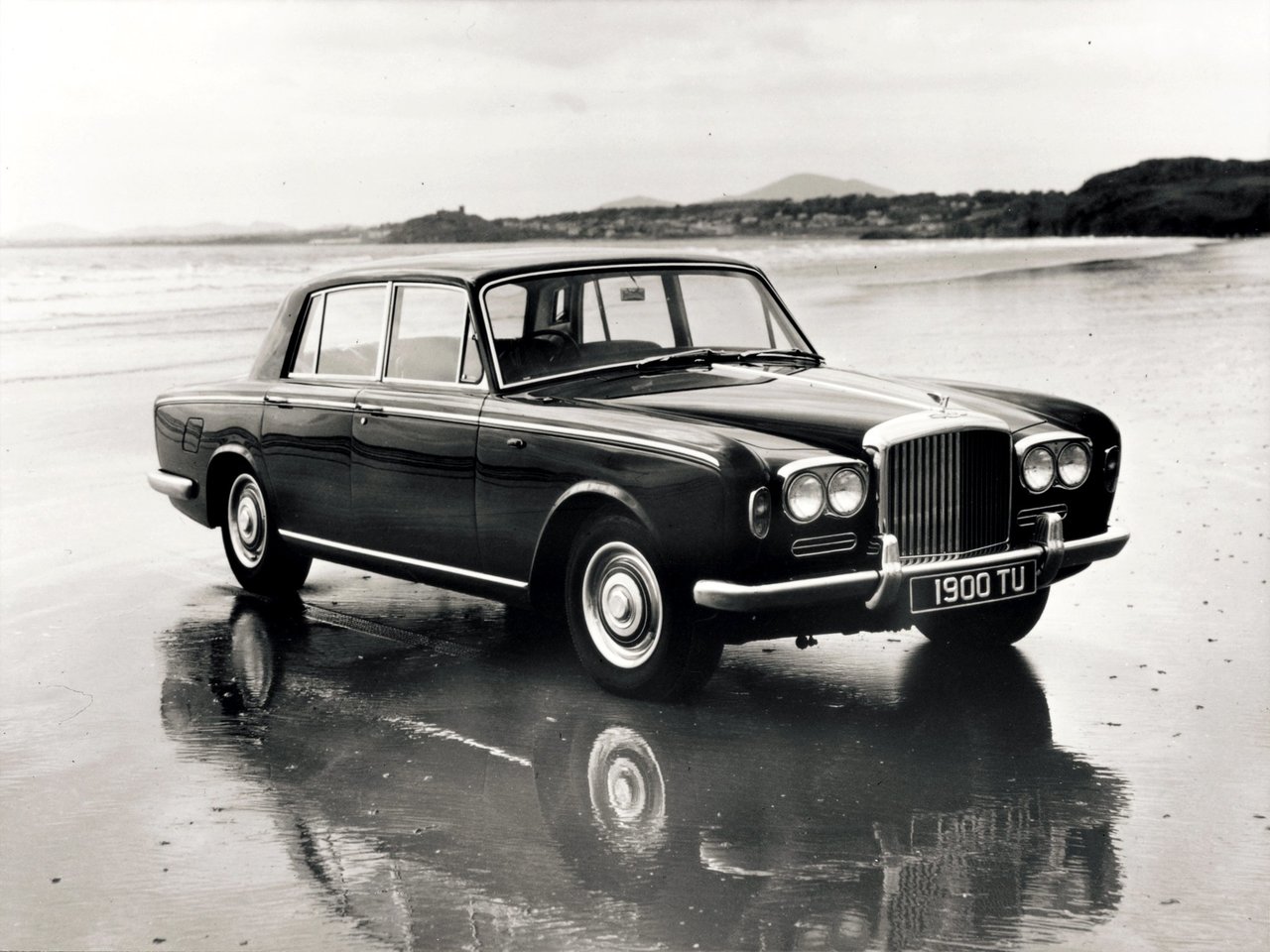 Bentley T-Series I, седан