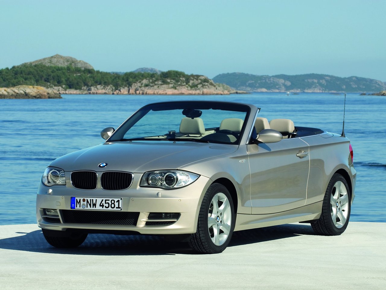 BMW 1 серии I (E81/E82/E87/E88) Рестайлинг, кабриолет