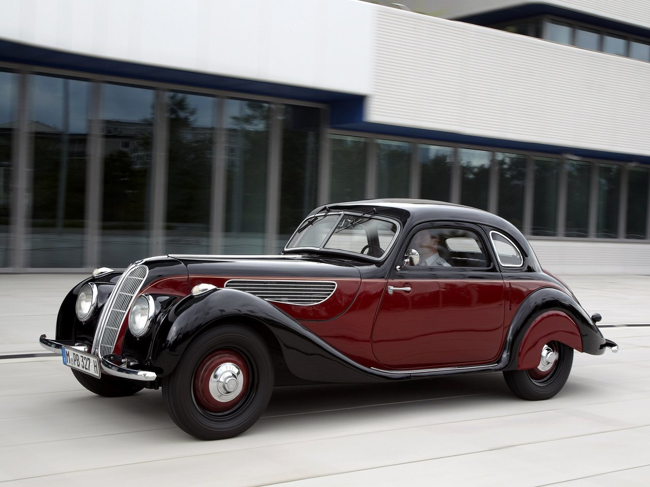 BMW 327 I, купе