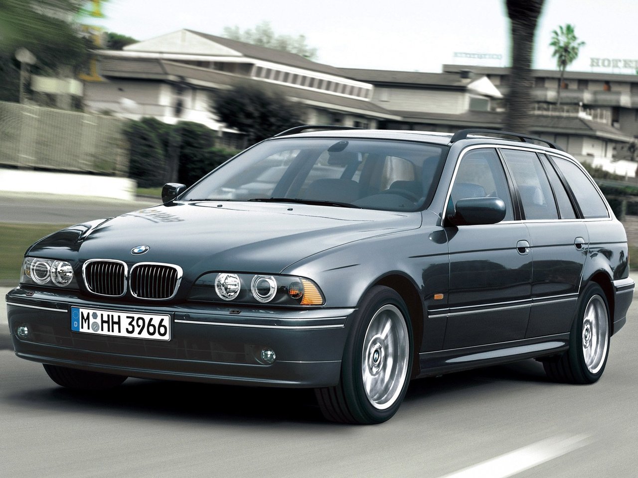 BMW 5 серии IV (E39) Рестайлинг, универсал 5 дв.
