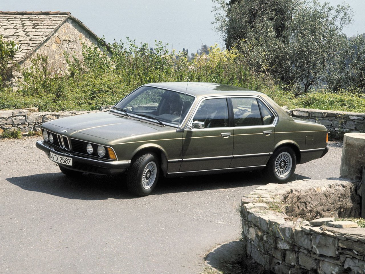 BMW 7 серии I (E23), седан