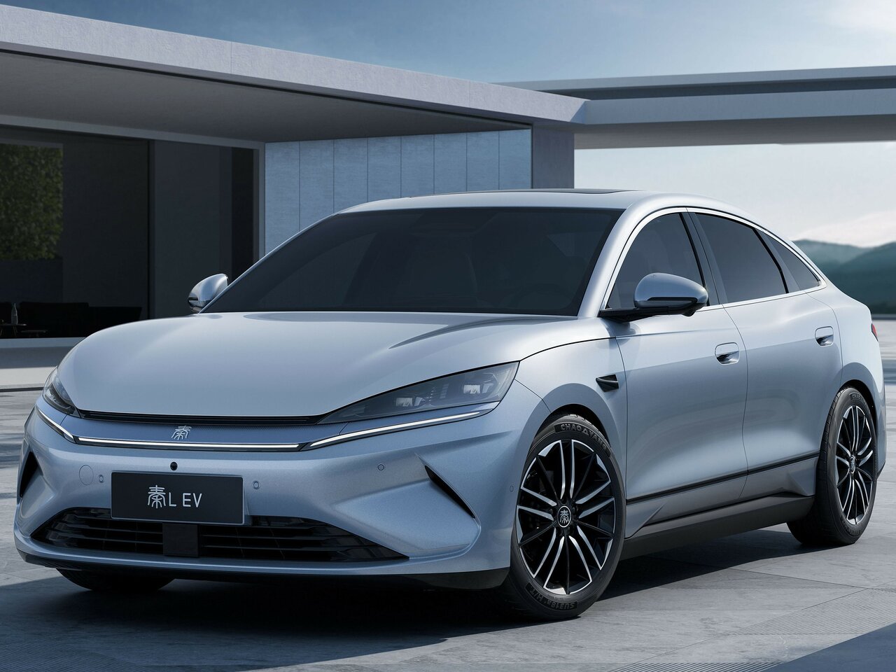 BYD Qin III, седан