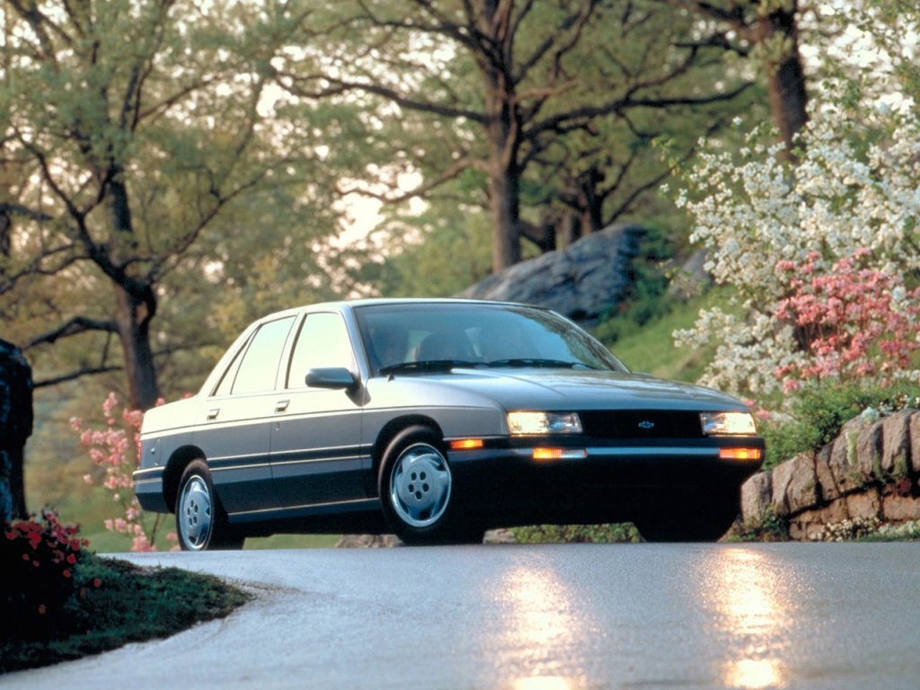 Chevrolet Corsica I, седан