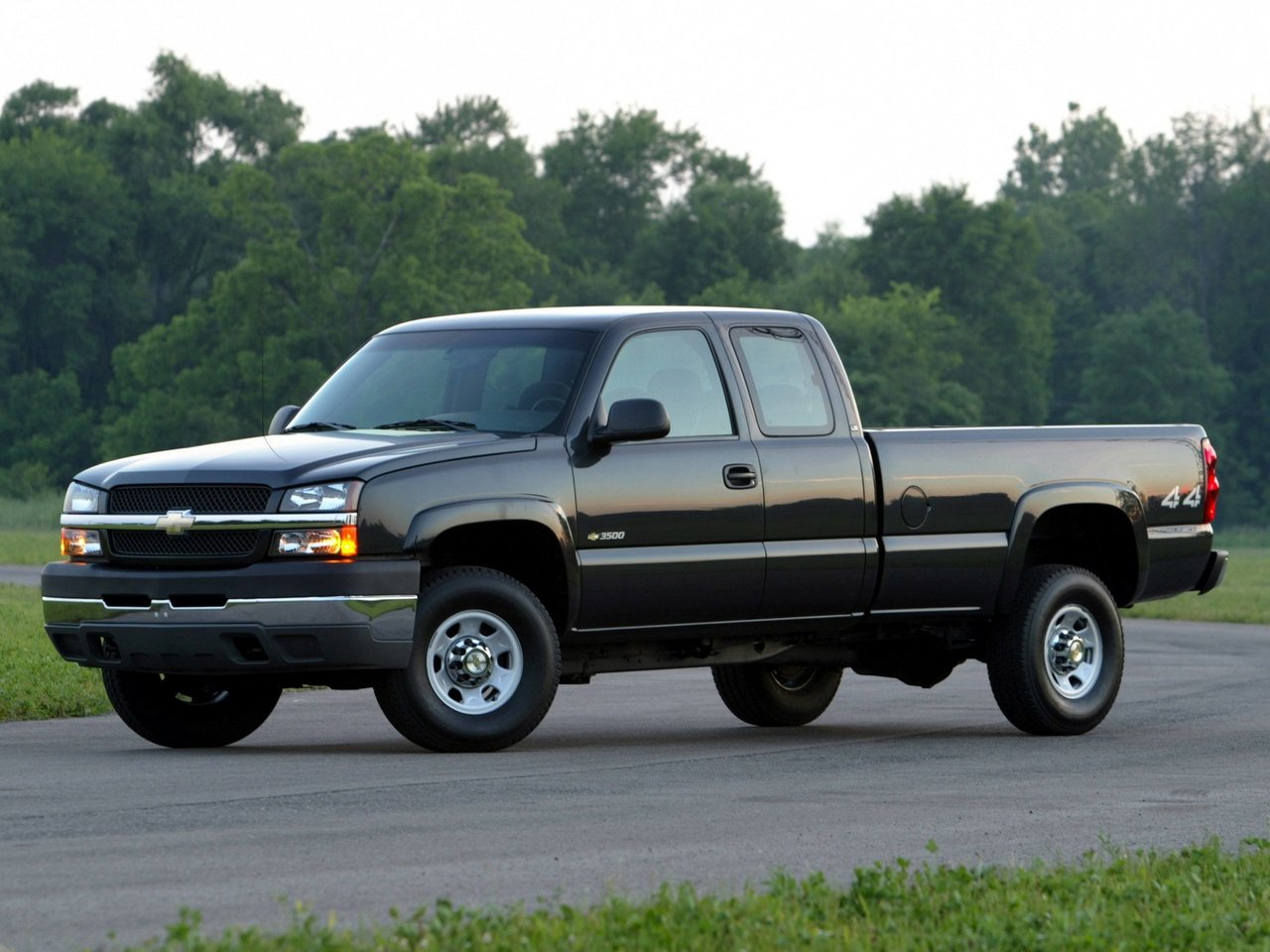 Пикап полуторная кабина extended cab
