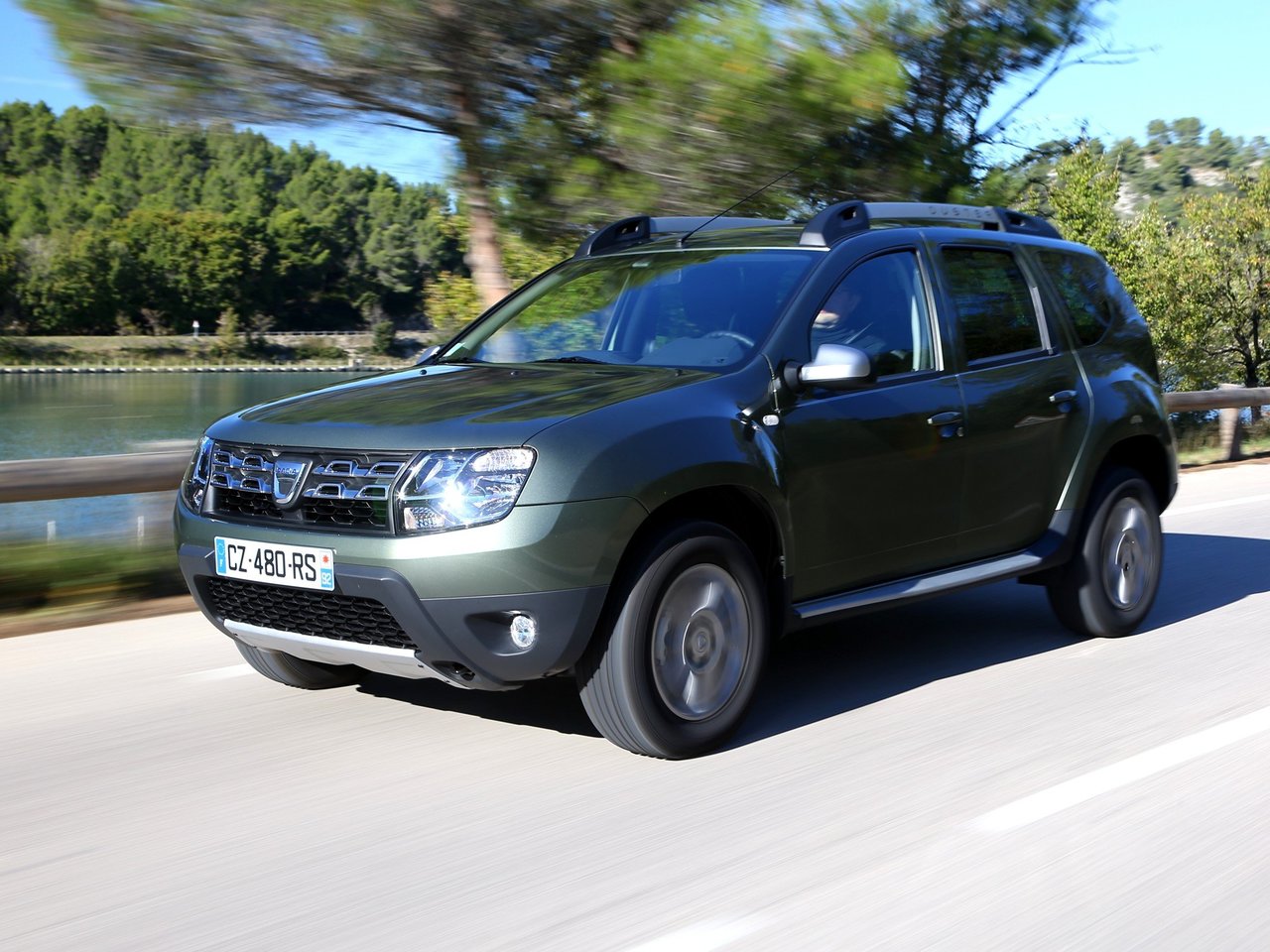 Dacia Duster I Рестайлинг, внедорожник 5 дв.