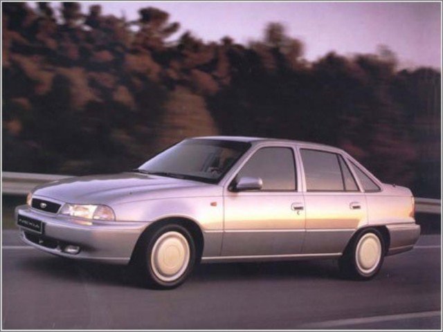 Daewoo Nexia I, седан