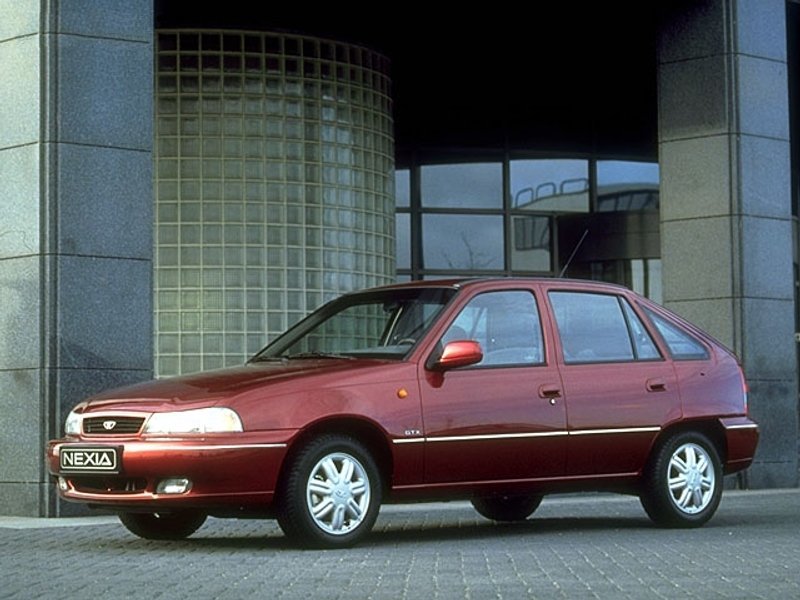Daewoo Nexia I, хэтчбек 5 дв.