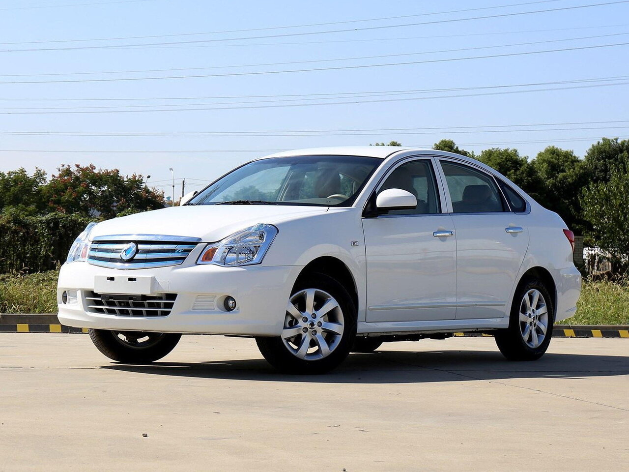 Dongfeng E11K I, седан