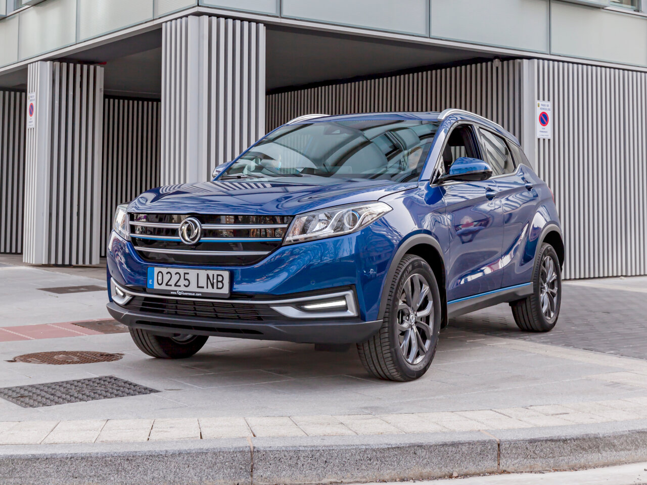 Dongfeng Fengon 500 I, внедорожник 5 дв.