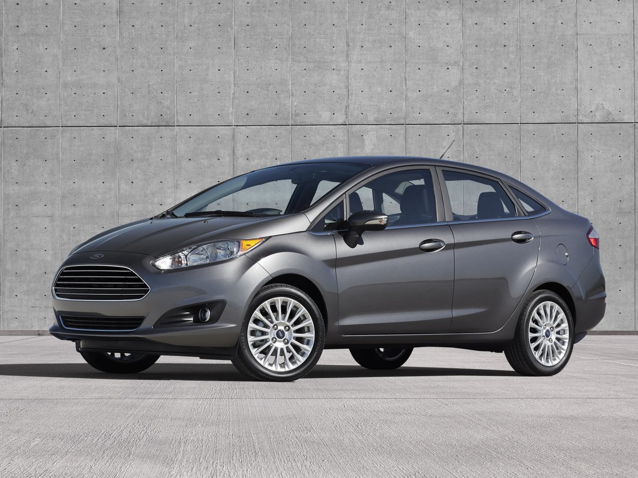 Ford Fiesta Mk6 Рестайлинг, седан
