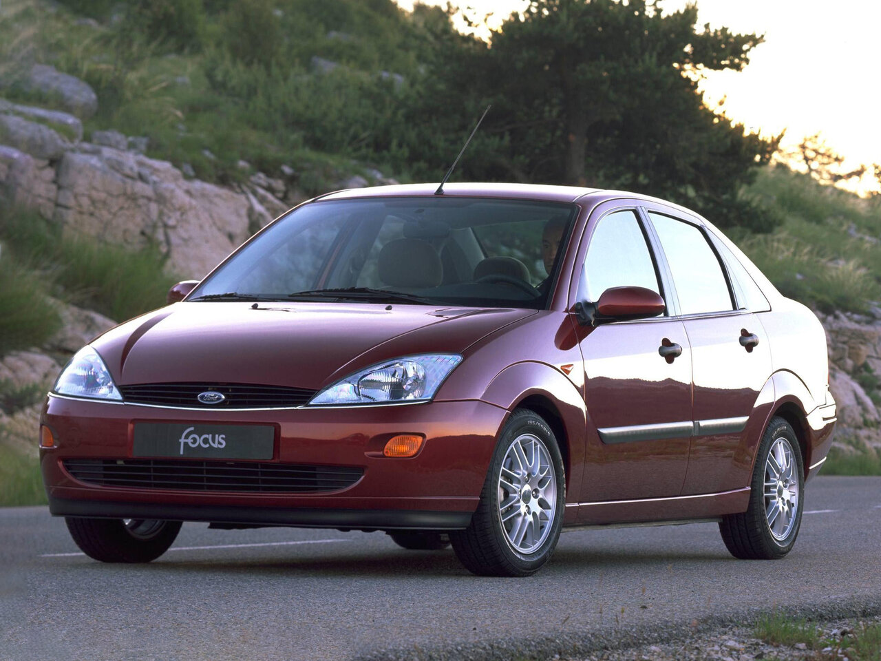 Ford Focus I, седан