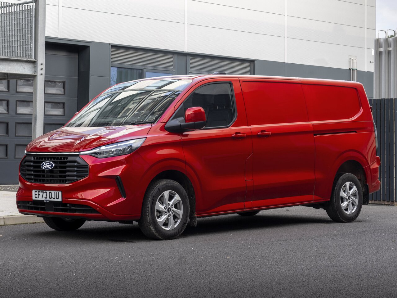 Фургон lwb van
