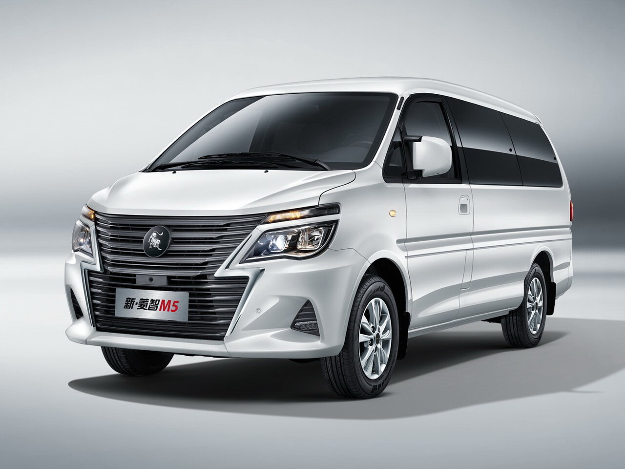 Forthing Lingzhi M5 I, минивэн